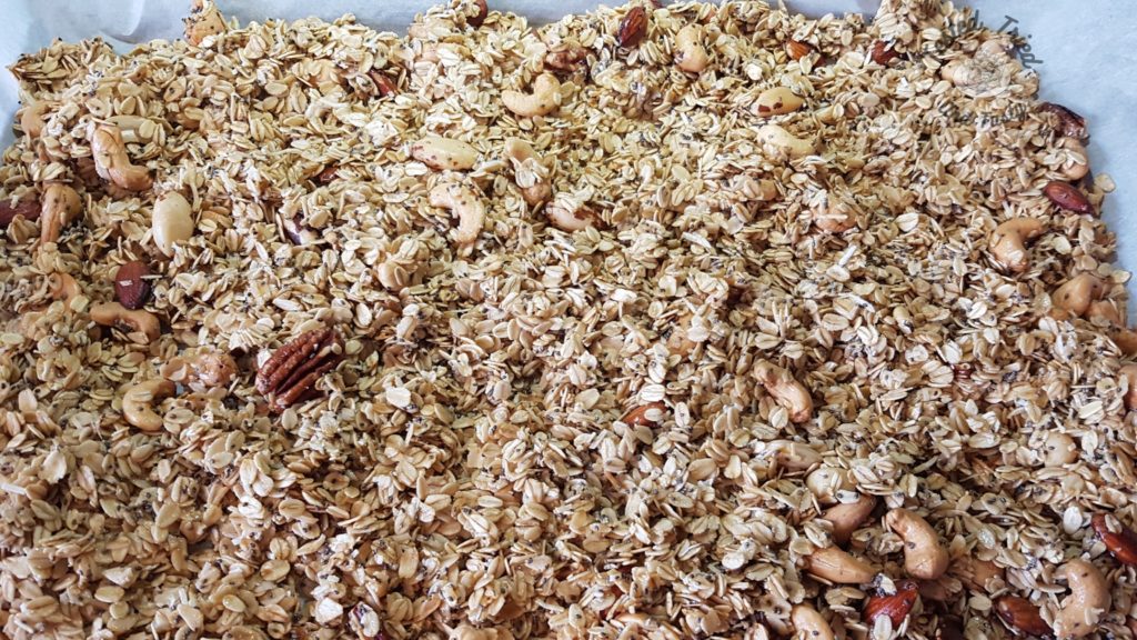 heatlhy homemade granola recipe.