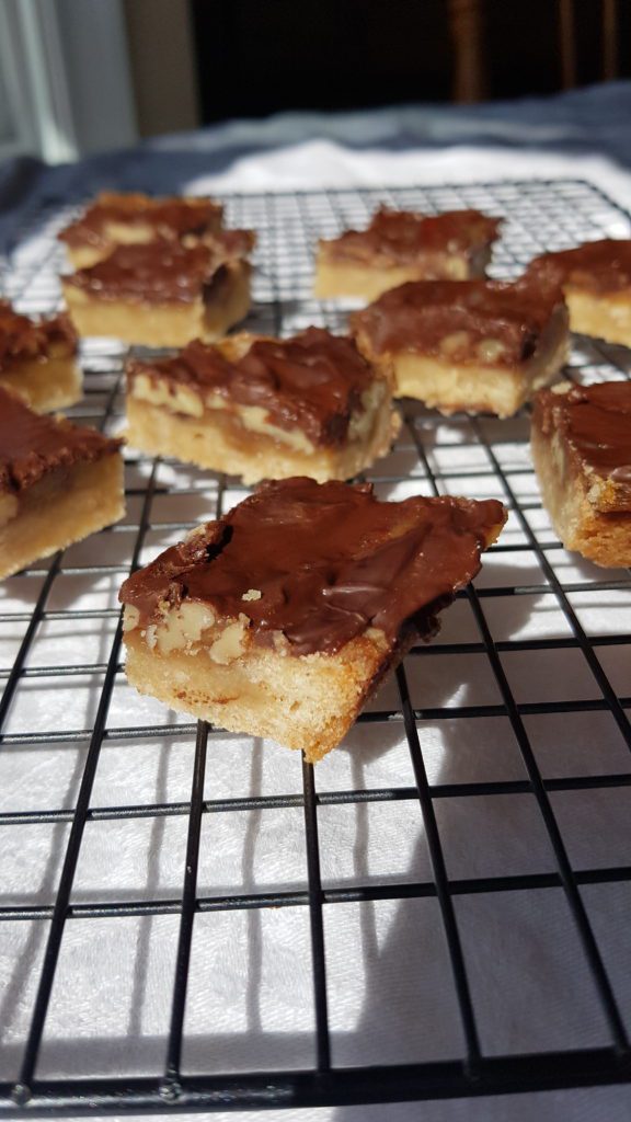 homemade turtle bars on a wire cooling rack