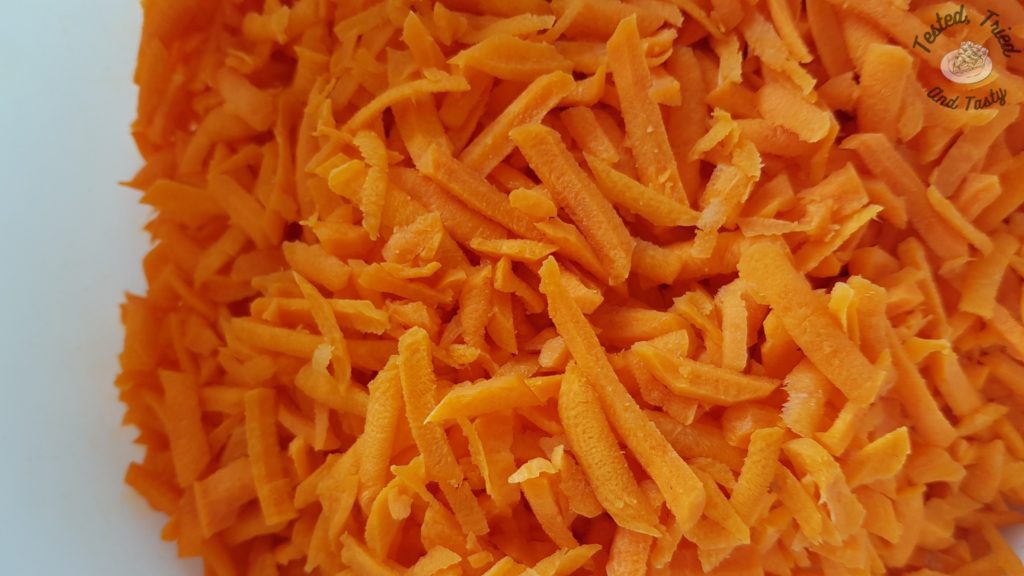 grated carrots for carrot cake