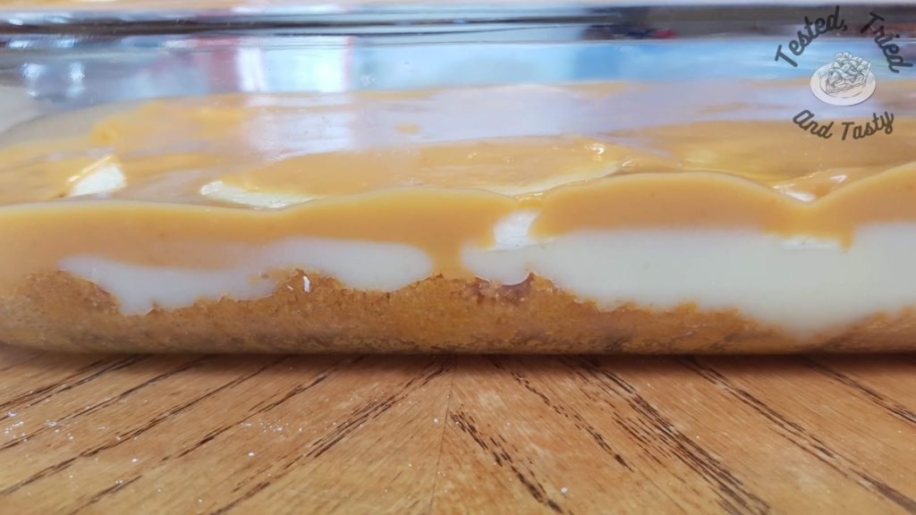 3 layers for banana cream pie bars.