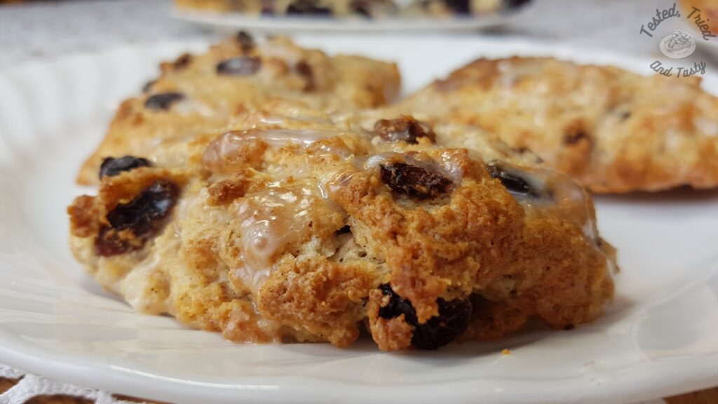 Cinnamon raisin scones recipe.