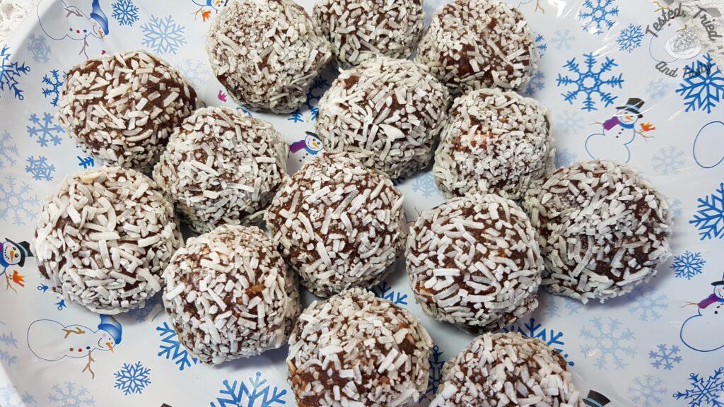 Nanny's famous snowball cookies recipe!