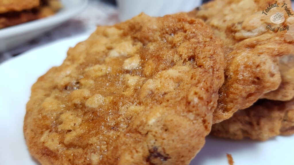 Thin and chewy raisin oatmeal cookies ready to eat!