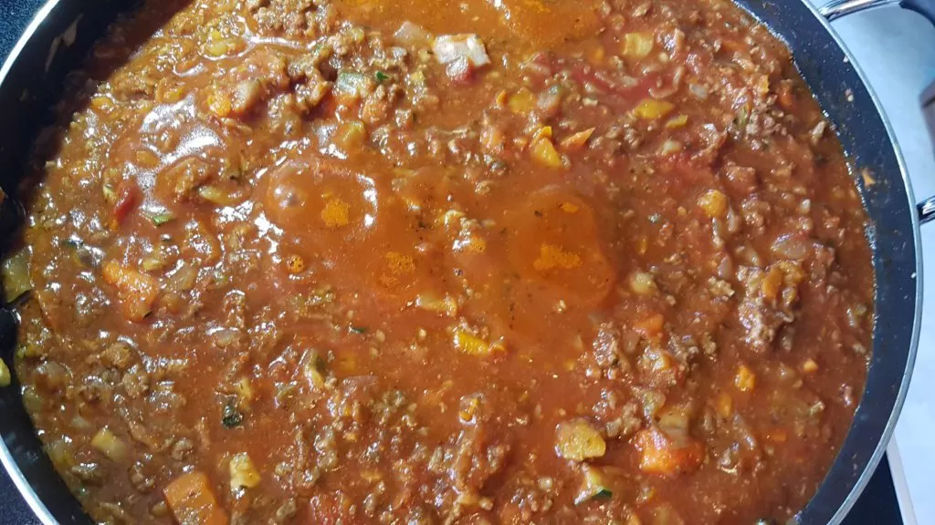 Meat sauce for tasty baked lasagne