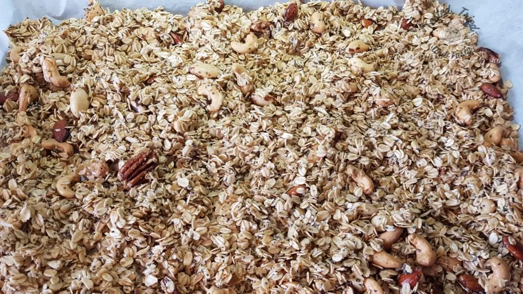 heatlhy homemade granola recipe.