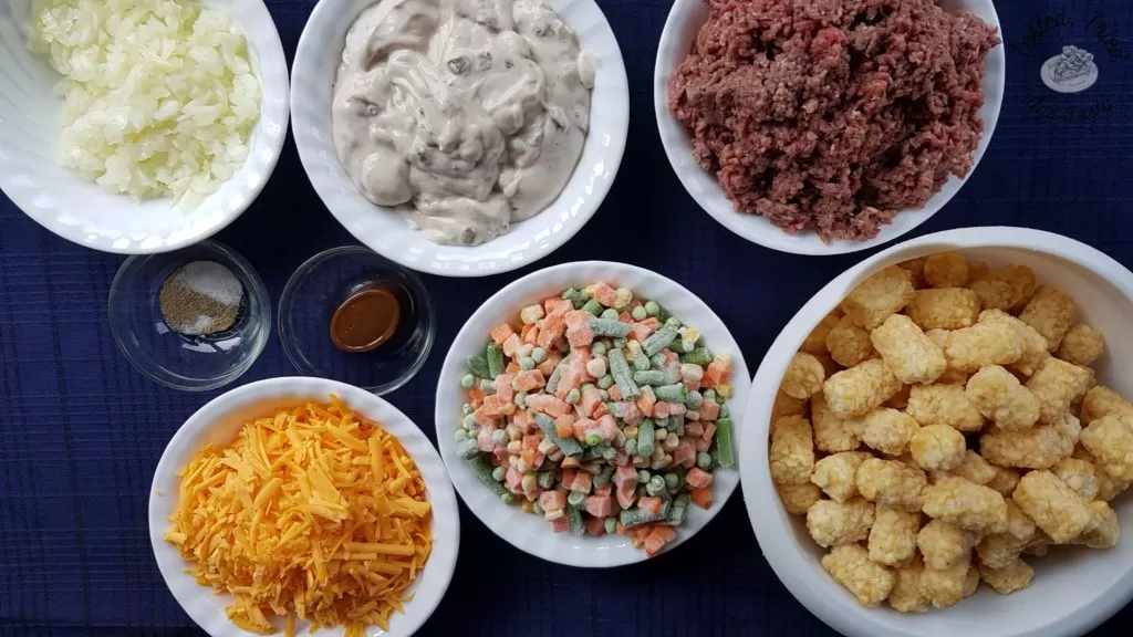 ingredients for deluxe tatertot casserole.