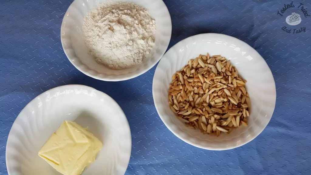 ingredients for the crust of pistachio pudding dessert.