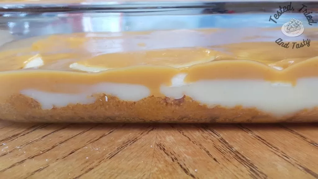 3 layers for banana cream pie bars.