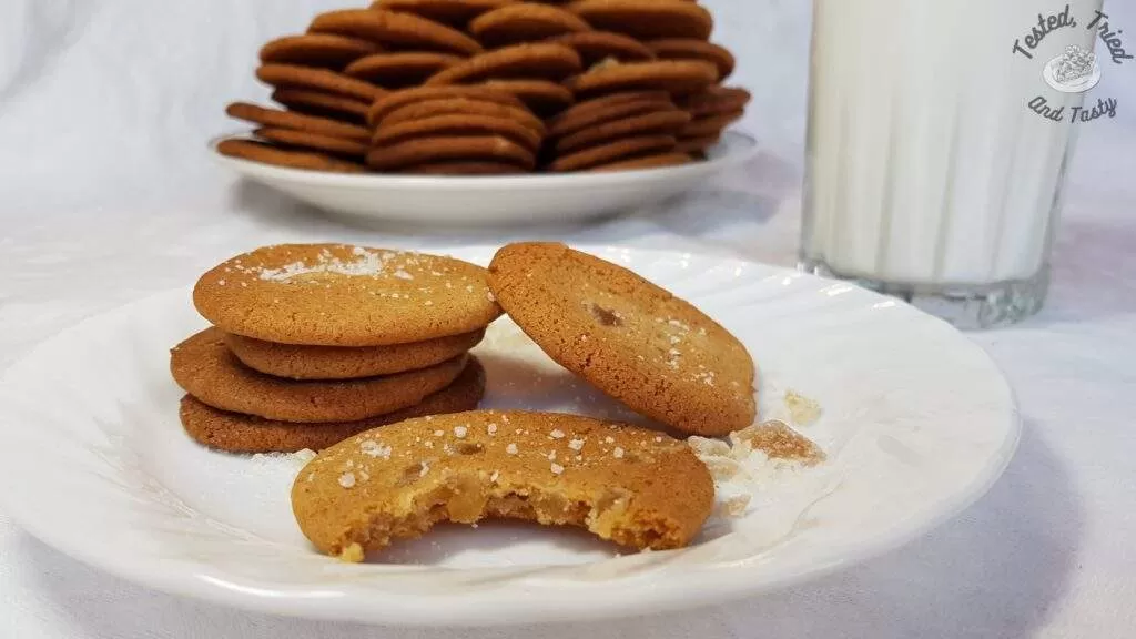 Serving suggestion for candied ginger icebox cookies.